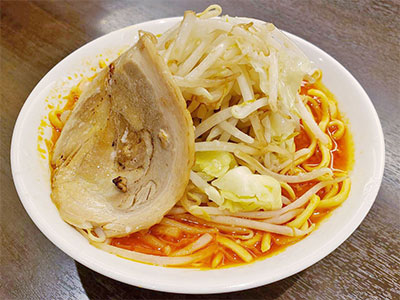 ガツ盛り熟成辛みそ麺